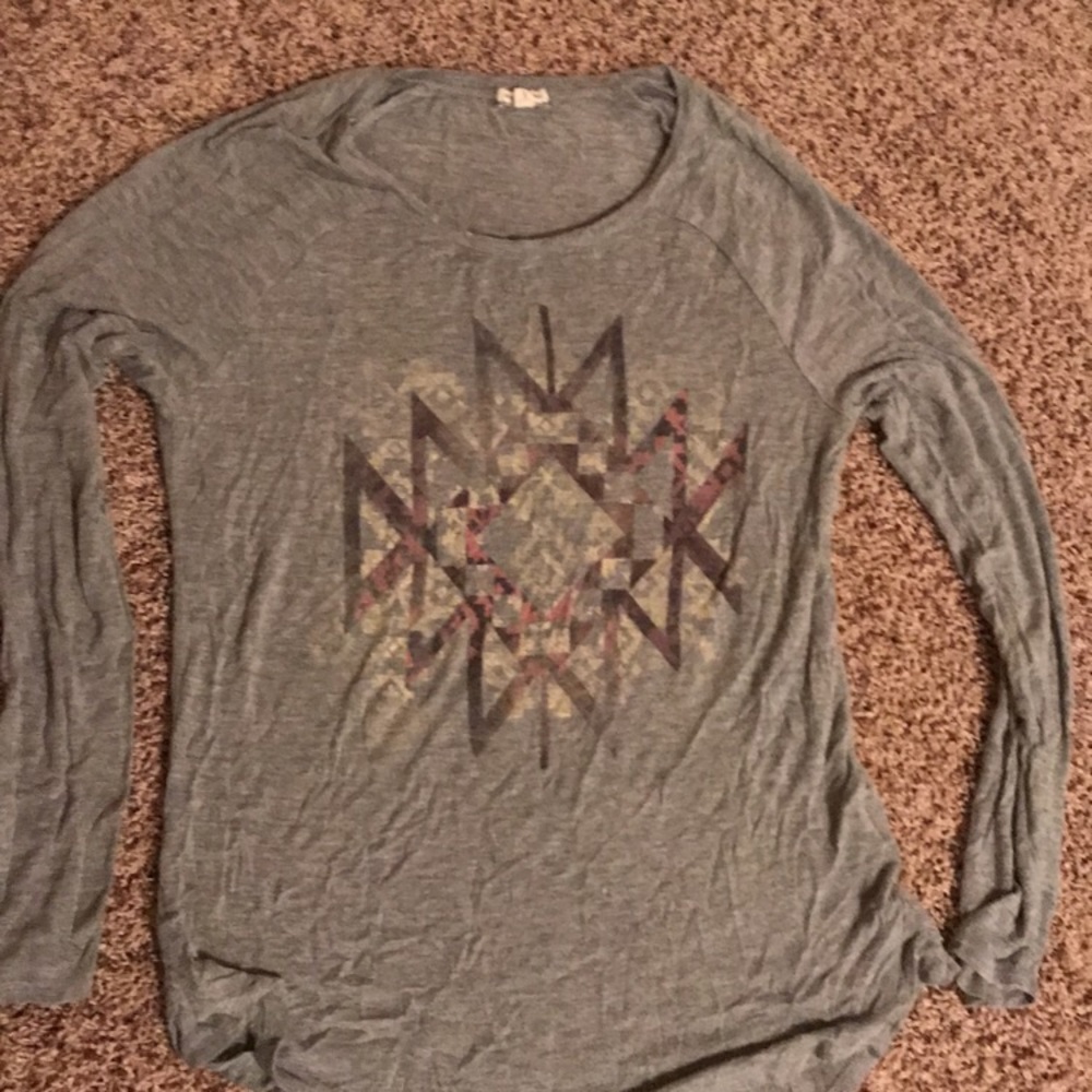Gray long sleeve with detail on chest